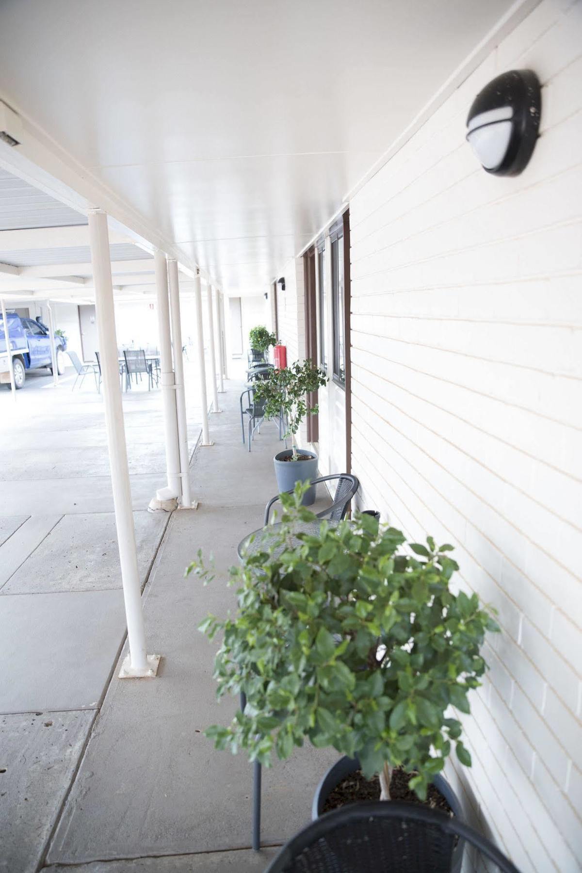 Charleville Motel Exterior foto